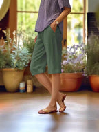 Amaris - Women's Straight-Leg Knee-Length Shorts