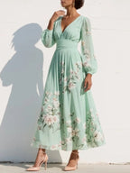 Bellamy - Women's Floral Dress with V-Neckline and Balloon Sleeves
