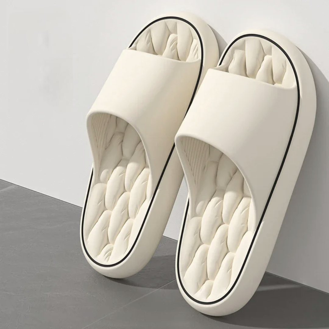 Marlene - Women's Quilted Pillow Slides with Gel Insole